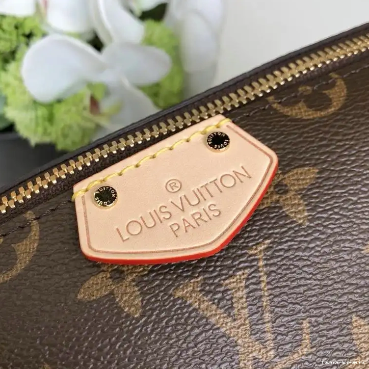 Fashionrepsfam ru LV 19T1L0189 Bags 0818